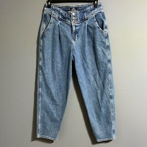 HOLLSTER ULTRA HIGH-RISE MOM-JEAN size 32 waist